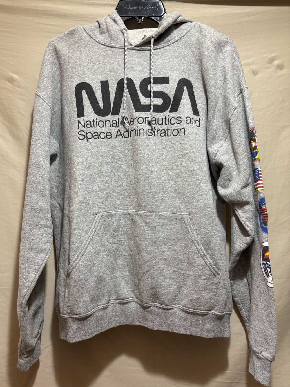 NASA Logo Men’s Size L Gray Pullover Hoodie with Sleeve Print - Picture 3 of 5